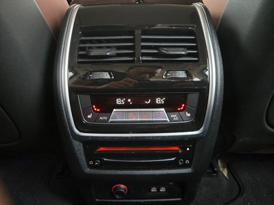 2021 BMW X7 — миниатюра 16