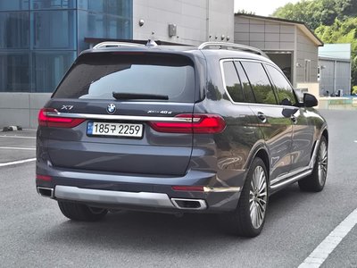 2021 BMW X7 — фото 6
