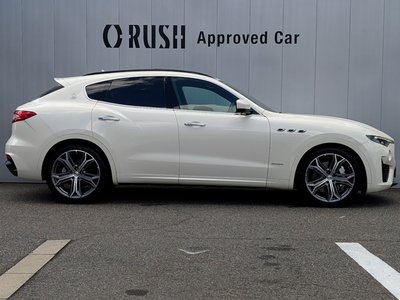 2021 Maserati LEVANTE — фото 3