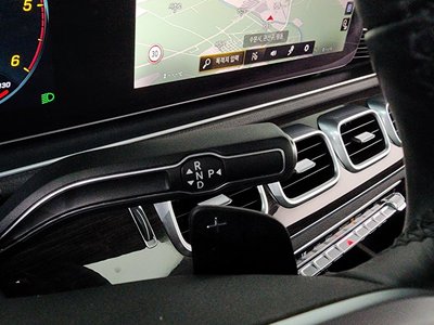 MERCEDES-BENZ GLE - 9