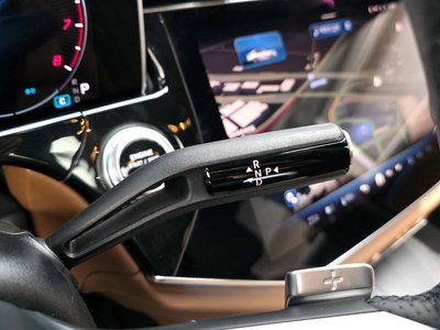 MERCEDES-BENZ E-CLASS - 9