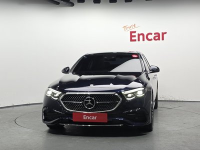 MERCEDES-BENZ E-CLASS - 2