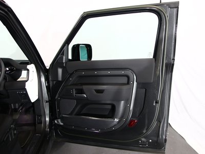 2023 LAND Rover DEFENDER thumbnail 105