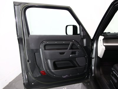 2023 LAND Rover DEFENDER thumbnail 104