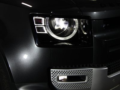 2023 LAND Rover DEFENDER thumbnail 27