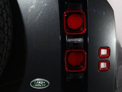 2023 LAND Rover DEFENDER thumbnail 57