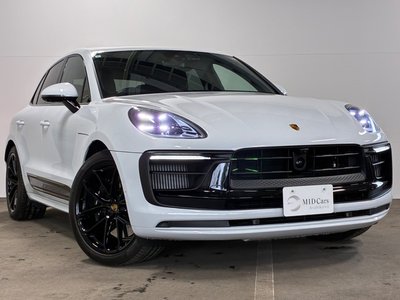 PORSCHE MACAN - 4