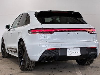 PORSCHE MACAN - 8
