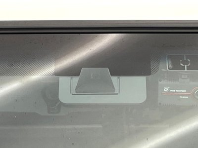 TOYOTA LAND CRUISER 70 - 6