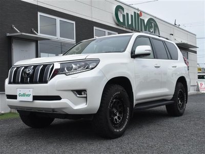 2022 Toyota LAND CRUISER PRADO photo 5
