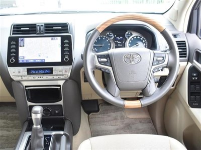صورة مصغرة 17 لـ 2022 Toyota LAND CRUISER PRADO