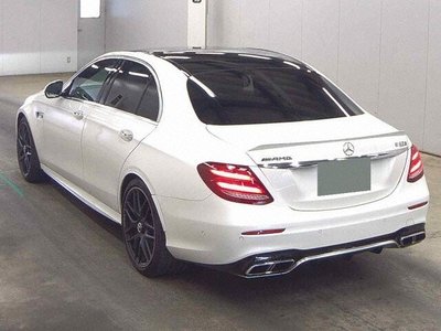 MERCEDES-BENZ E-CLASS - 2