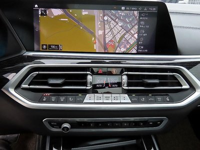 2020 BMW X7 — миниатюра 12