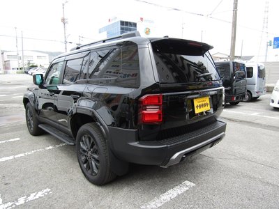 TOYOTA LAND CRUISER - 4