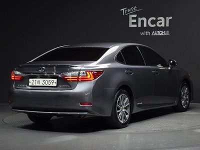 LEXUS ES - 3