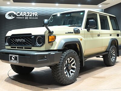 TOYOTA LAND CRUISER 70