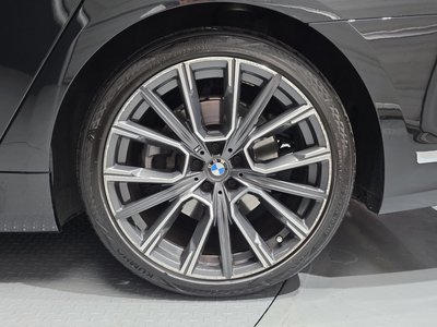 BMW 7 SERIES - 9