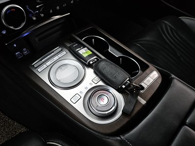 GENESIS G80 (RG3) - 9