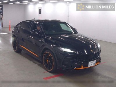 LAMBORGHINI URUS - 1