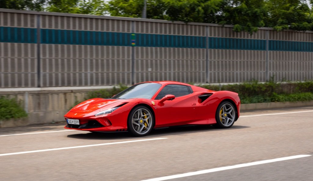 FERRARI F8 SPIDER - View 1