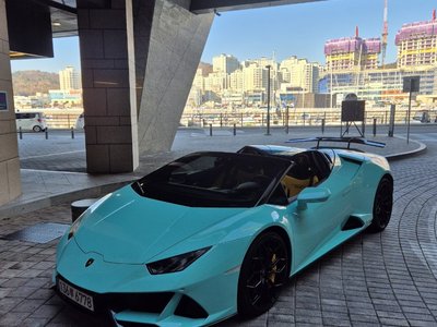 LAMBORGHINI HURACAN - 1