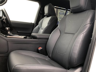 صورة مصغرة 56 لـ 2025 Lexus GX