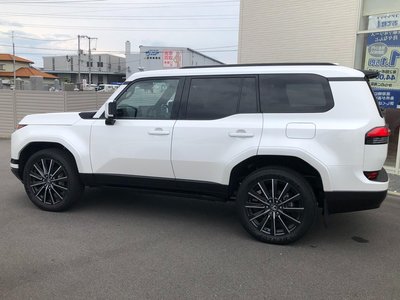 صورة مصغرة 70 لـ 2025 Lexus GX