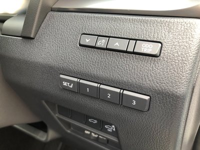 صورة مصغرة 18 لـ 2025 Lexus GX