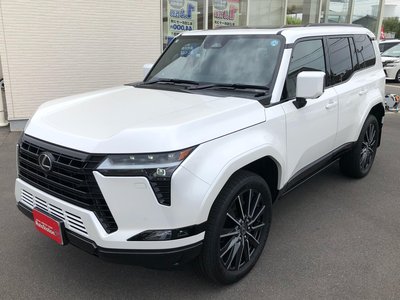 صورة مصغرة 68 لـ 2025 Lexus GX