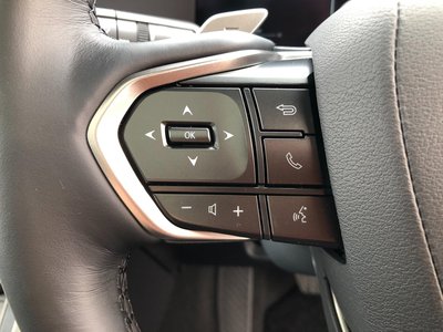 صورة مصغرة 37 لـ 2025 Lexus GX