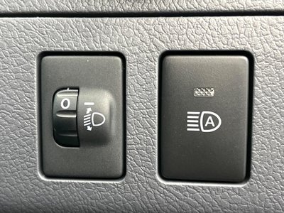 TOYOTA LAND CRUISER 70 - 6