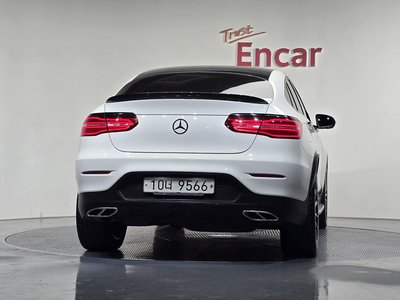 MERCEDES-BENZ GLC - 4