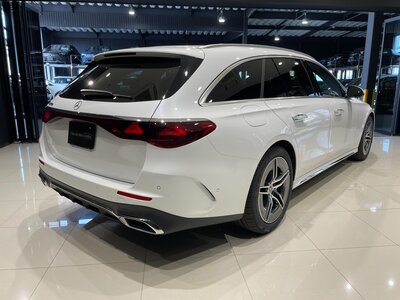 MERCEDES-BENZ E-CLASS WAGON - 5