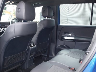 MERCEDES-BENZ GLB - 9