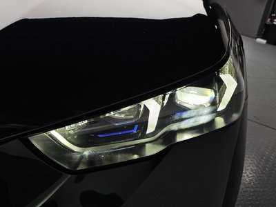 2025 BMW 5 SERIES — фото 9