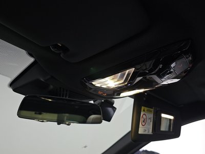 2025 BMW 5 SERIES 缩略图 23