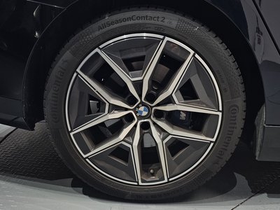 2025 BMW 5 SERIES — фото 8
