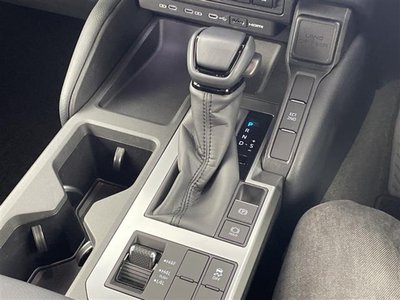 صورة 9 لـ 2025 Toyota LAND CRUISER 250