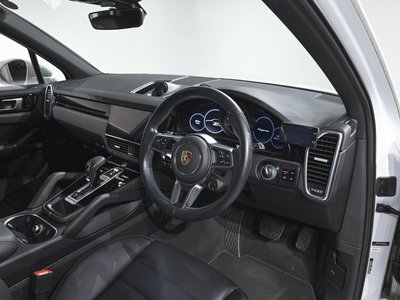 PORSCHE CAYENNE - 10