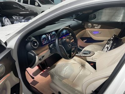 MERCEDES-BENZ E-CLASS - 3