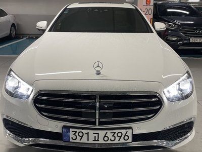 MERCEDES-BENZ E-CLASS - 1