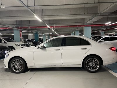 MERCEDES-BENZ E-CLASS - 4