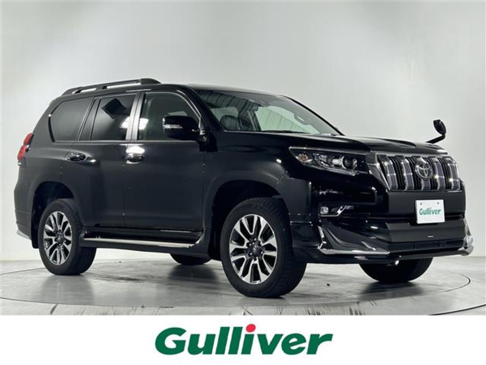 TOYOTA LAND CRUISER PRADO - View 1