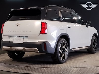 MINI MINI COUNTRYMAN - 8