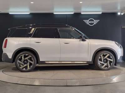 MINI MINI COUNTRYMAN - 7