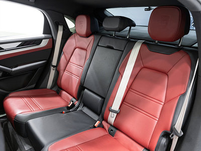 2024 Porsche CAYENNE 缩略图 16