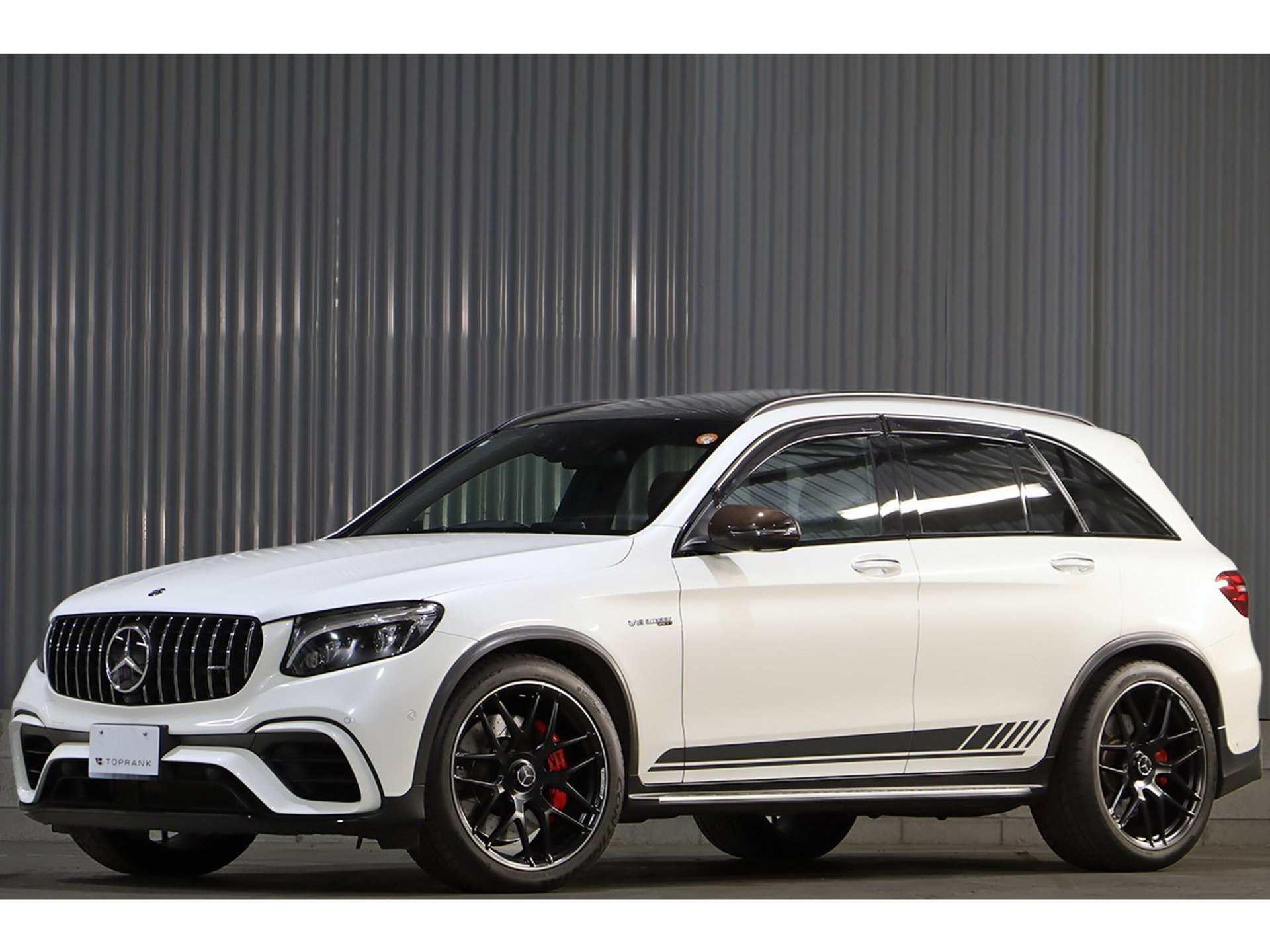 MERCEDES-BENZ GLC AMG - View 1
