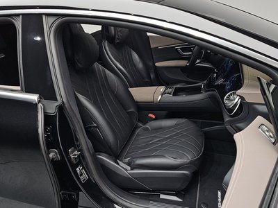 MERCEDES-BENZ EQS - 10