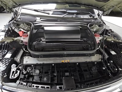 MERCEDES-BENZ EQS - 7