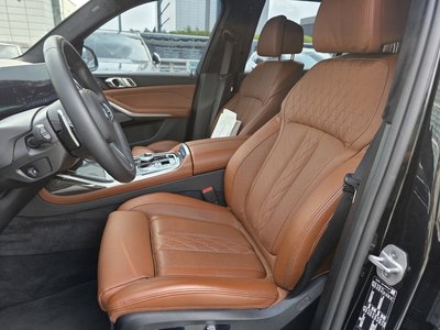 صورة 10 لـ 2025 BMW X7